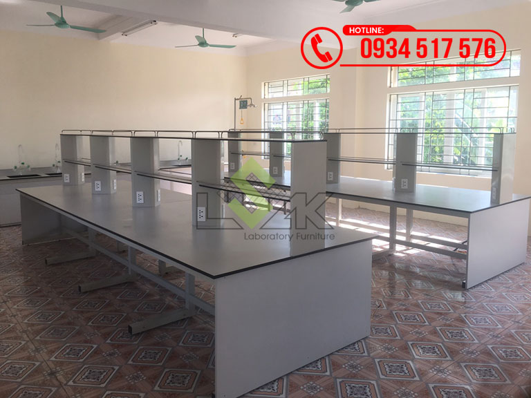 Bàn thí nghiệm trung tâm phòng thí nghiệm nghiệm trường học