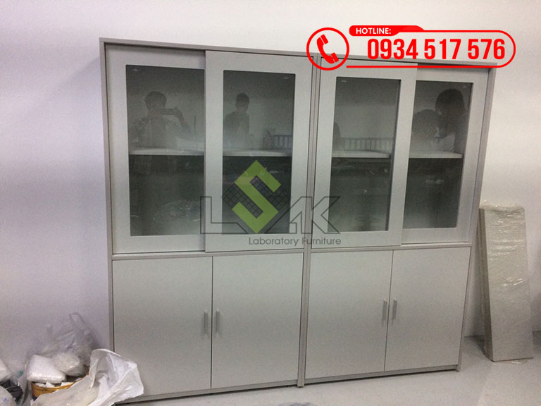 Tủ đựng hồ sơ cửa kính cánh lùa nội thất phòng thí nghiệm