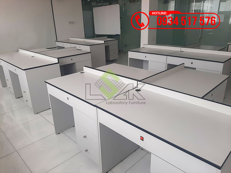 Bàn thực hành Nha khoa Trường Đại học Quốc tế Hồng Bàng