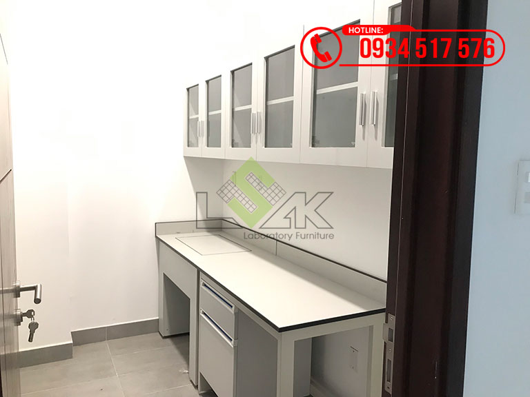 Tủ treo tường, bàn cân chống rung phòng thí nghiệm