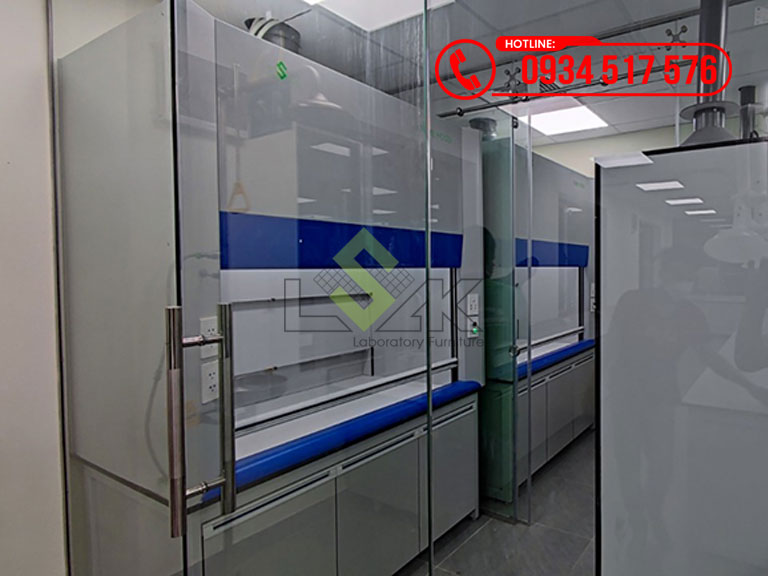 Tủ hút hóa chất phòng thí nghiệm nhà máy sản xuất thức ăn chăn nuôi