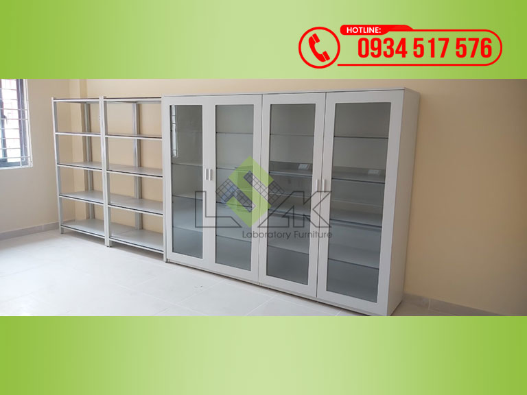 Tủ đựng dụng cụ phòng thí nghiệm