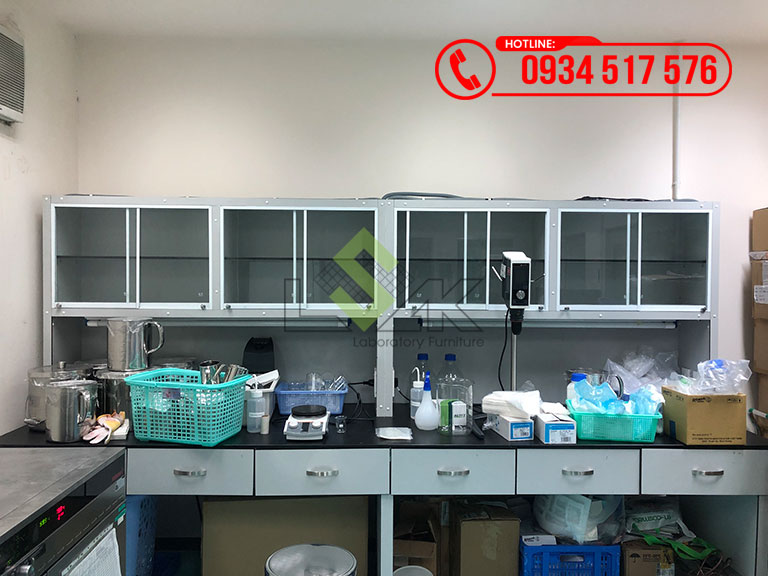 Kệ để hóa chất vật tư tiêu hao phòng thí nghiệm