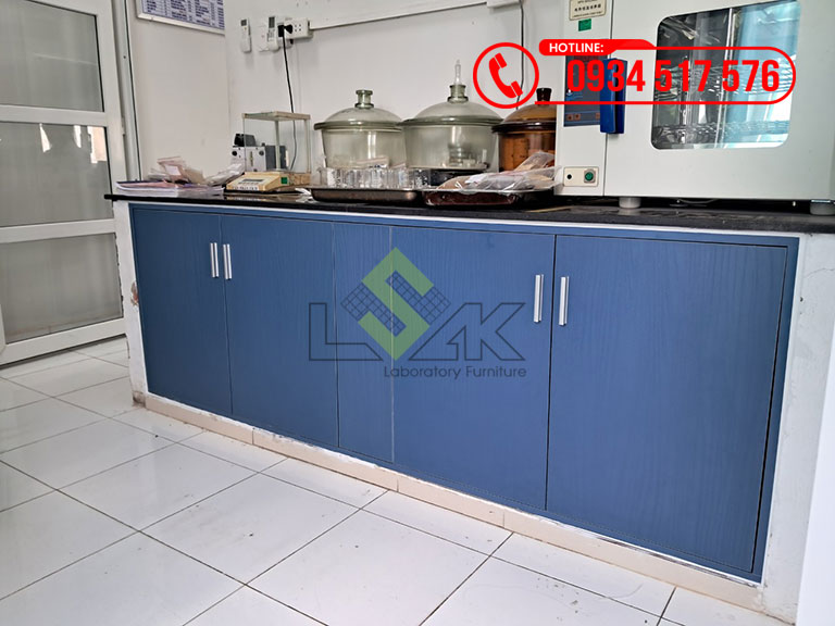 Bàn thí nghiệm phòng lab Công ty TNHH Thức Ăn Chăn Nuôi Thiên Bang Việt Nam