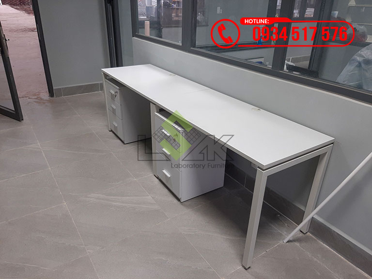 Bàn làm việc nhân viên văn phòng 2 vị trí