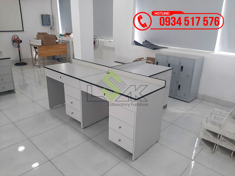 Bàn thực hành Nha khoa Trường Đại học Quốc tế Hồng Bàng