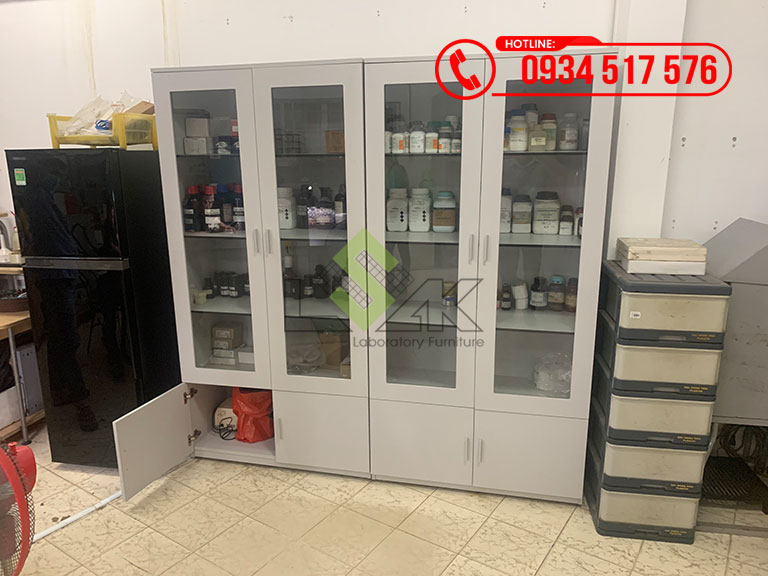 Tủ đựng hóa chất vật tiêu hao phòng thí nghiệm