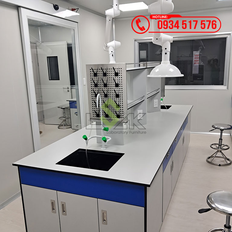 Bàn thí nghiệm trung tâm có bồn rửa ngành thực phẩm