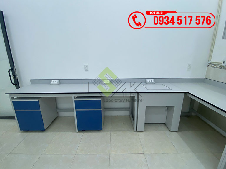 Bàn thí nghiệm áp tường phòng thí nghiệm