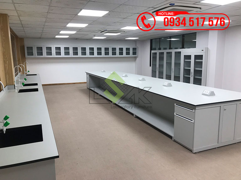 Nội thất phòng chuyên ngành xét nghiệm Trường Đại học Công nghệ Đồng Nai
