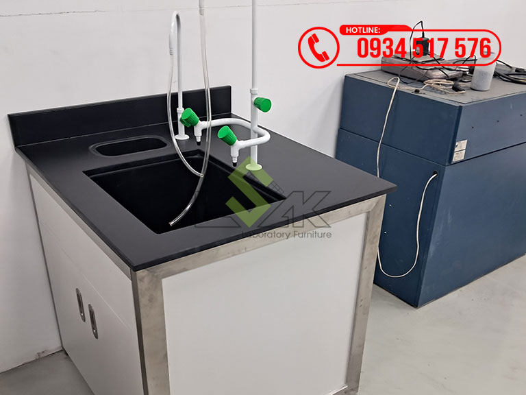 Bàn chậu rửa đơn sử dụng bồn rửa pp chịu hóa chất vòi rửa 3 nhánh chuyên dụng