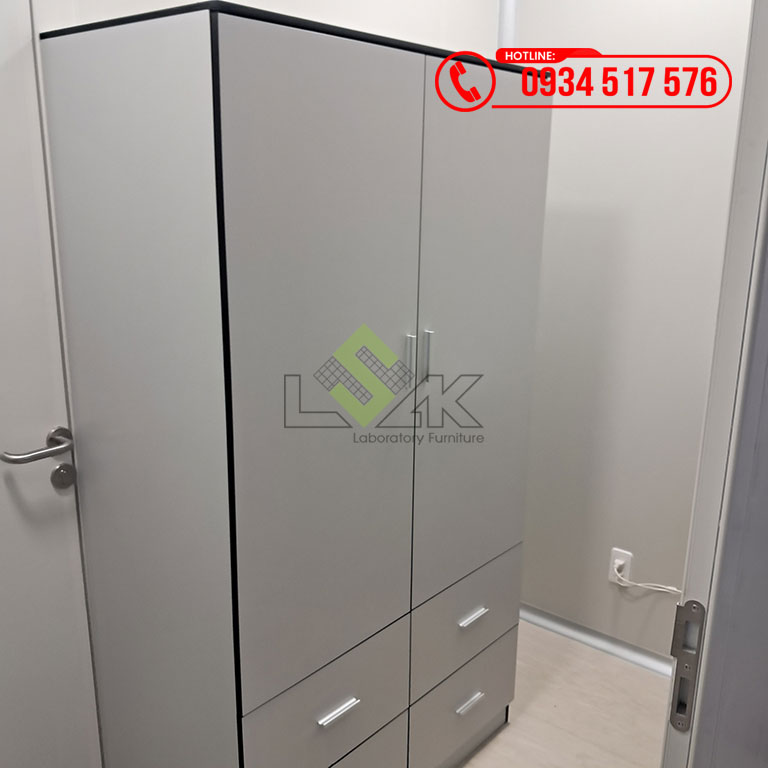 Tủ treo quần áo phòng thí nghiệm kích thước: 1000x500x1800mm