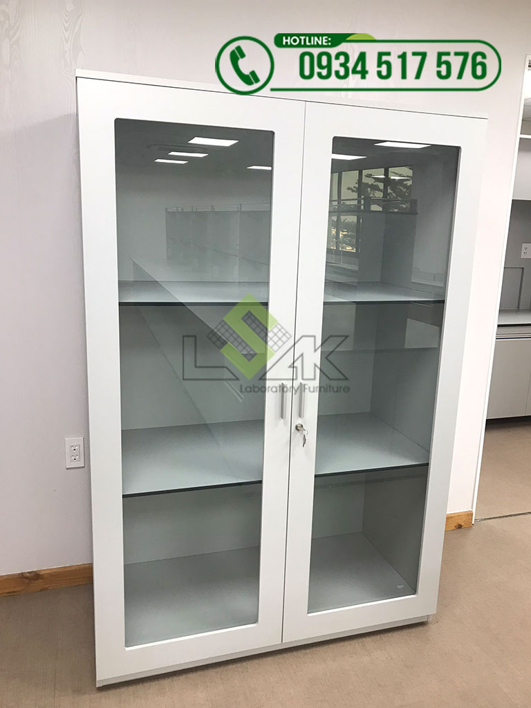 Tủ đựng dụng cụ phòng thí nghiệm