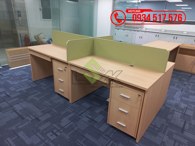 Bàn làm việc văn phòng kích thước: 1200x600x750mm DxRxC