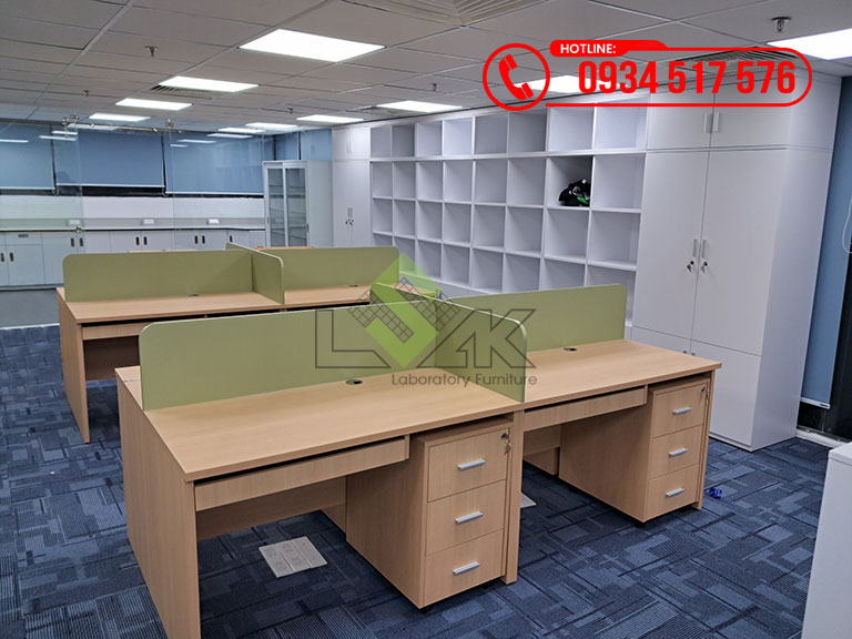 Bàn làm việc văn phòng kích thước: 1200x600x750mm DxRxC