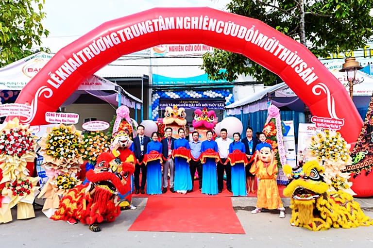 Lễ Khai trương Trung tâm Nghiên cứu Đổi mới Thủy sản của Công ty Sunjin ngày 26/10/2022, tại Bạc Liêu