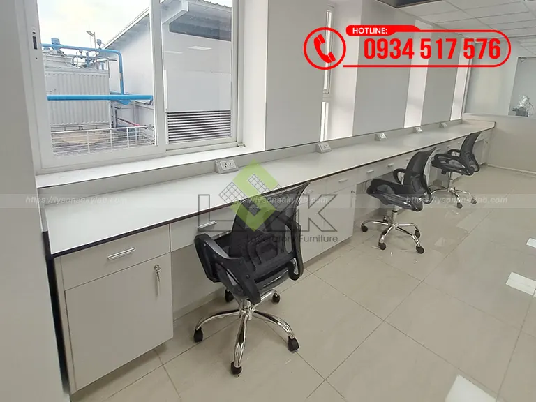 Bàn áp tường phòng lab R&D cà phê Nhà máy Công ty Cổ Phần Quốc Tế Thực Phẩm Lựa Chọn Đỉnh