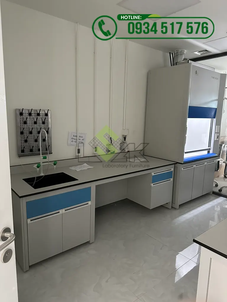 Bàn chậu rửa phòng lab Nhà máy hóa chất Công ty TNHH Brenntag Việt Nam