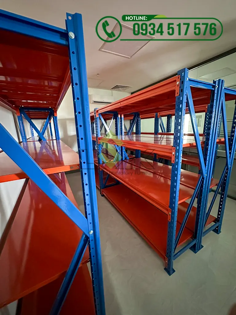Kệ lưu kho phòng lab Nhà máy hóa chất Công ty TNHH Brenntag Việt Nam
