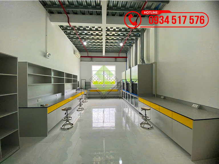 Thi công nội thất phòng lab nhà máy sản xuất bột màu huỳnh quang Công ty TNHH Công Nghệ Vicome (Việt Nam)